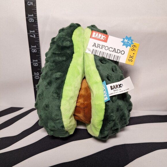 NWT Bark BarkBox Beg -n- Bag Theme with 2 toys and 3 treats - Large Dogs - Picture 2 of 16